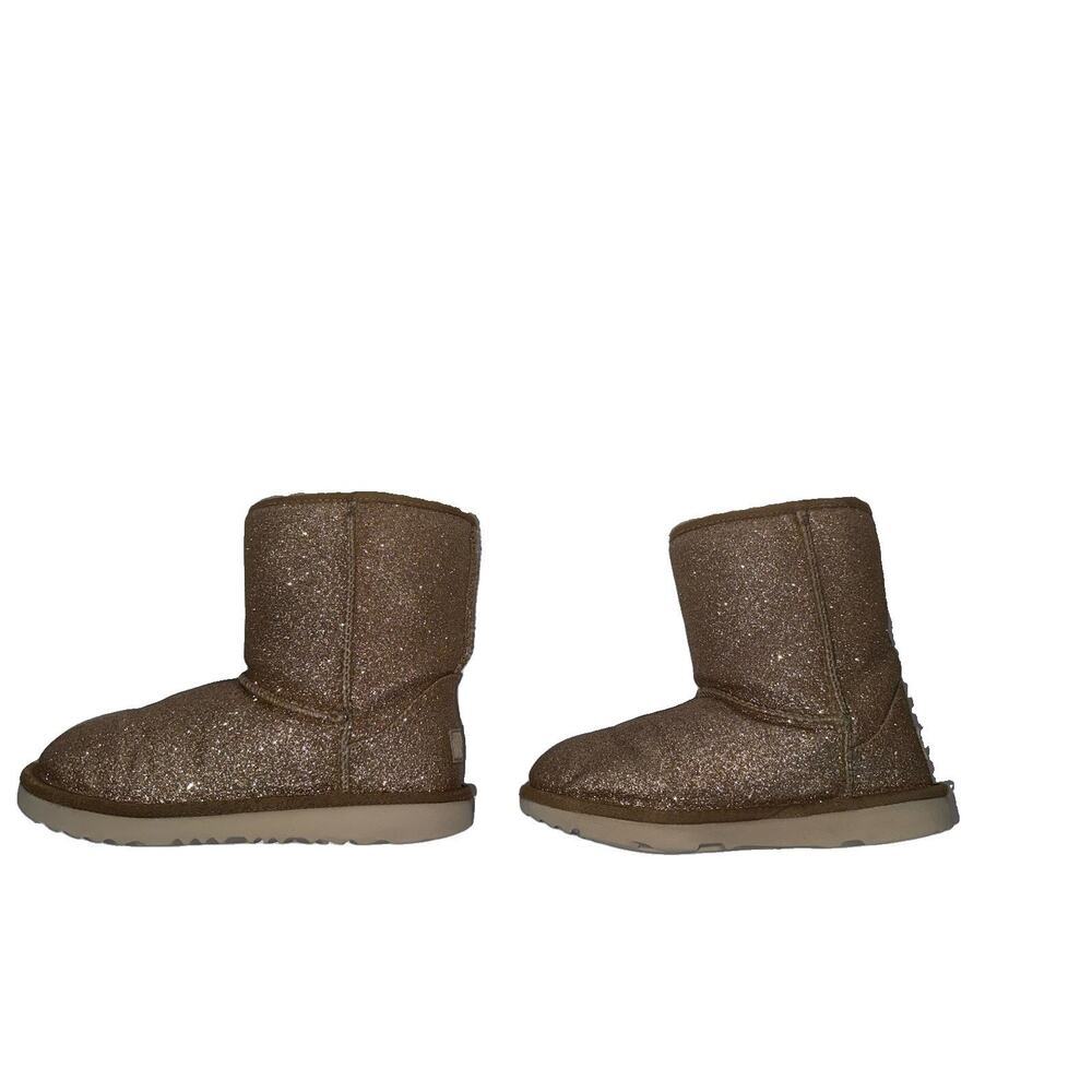 Ugg Classic Short Glitter Gold Sheepskin Boot Kids (1111852K) US2/UK1/EU33.5 - Picture 9 of 10
